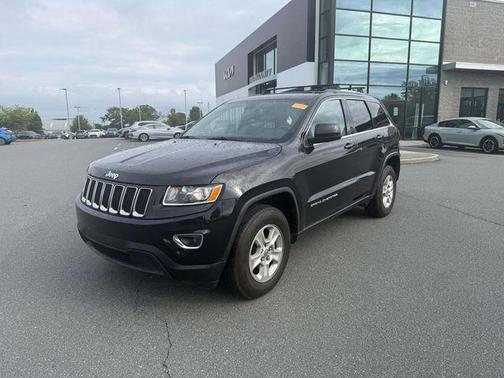 Brilliant Black Crystal Pearlcoat 2016 Jeep Grand Cherokee Laredo