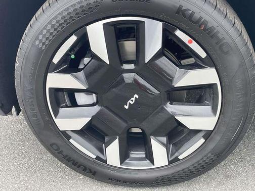 Ivory Silver 2027 Kia Telluride S