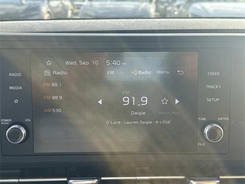 2023 Kia Carnival LX