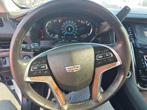 2020 Cadillac Escalade Luxury