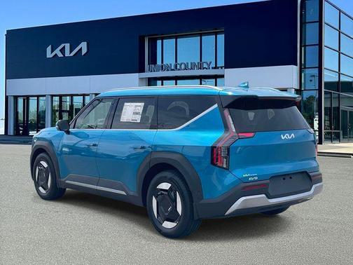 Ocean Blue 2026 Kia EV9 Wind