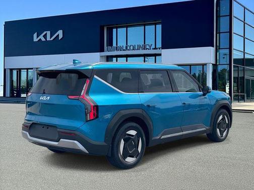 Ocean Blue 2026 Kia EV9 Wind