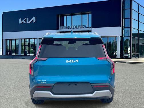 Ocean Blue 2026 Kia EV9 Wind