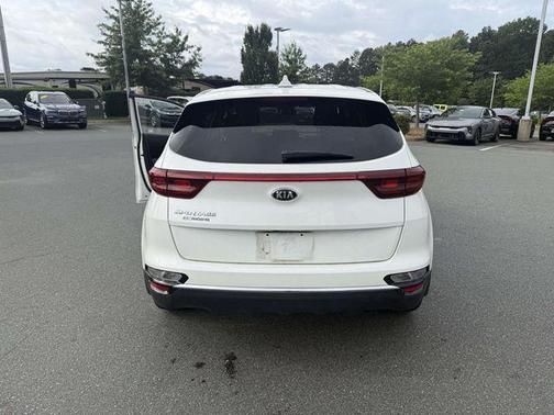 Snow White Pearl 2021 Kia Sportage LX