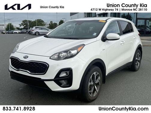 Snow White Pearl 2021 Kia Sportage LX