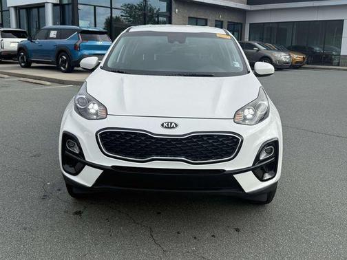 Snow White Pearl 2021 Kia Sportage LX