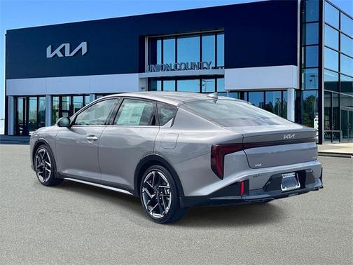 2025 Kia K4 GT-Line