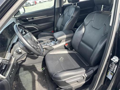 2023 Kia Telluride LX