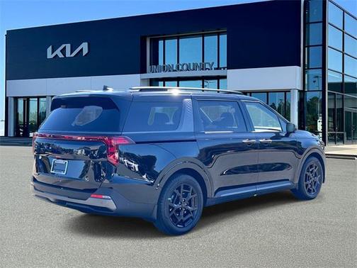 2026 Kia Carnival SX