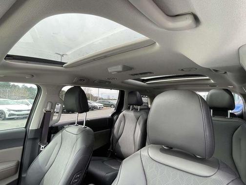 Astra Blue 2026 Kia Carnival Hybrid SX