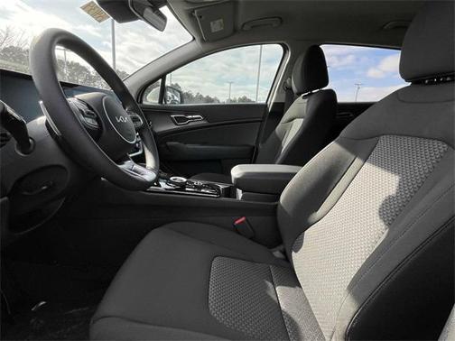 2025 Kia Sportage Hybrid LX