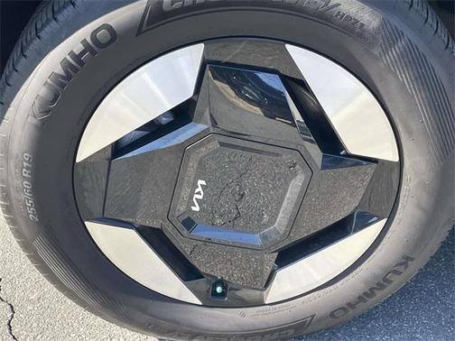 2024 Kia EV9 Light Long Range