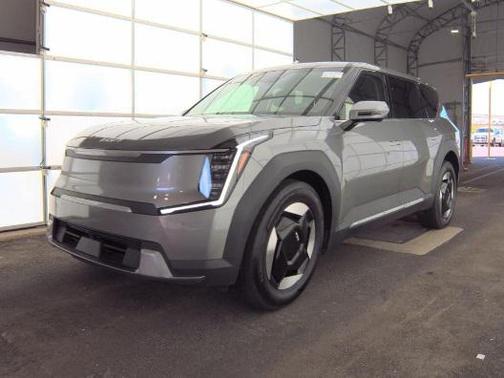 2024 Kia EV9 Light Long Range