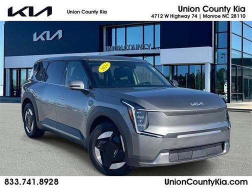 2024 Kia EV9 Light Long Range