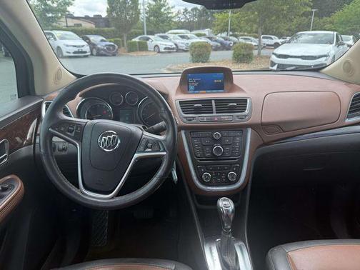 White Pearl Tricoat 2016 Buick Encore Leather