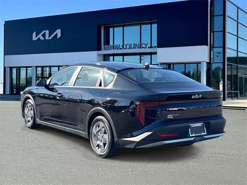 2025 Kia K4 LX