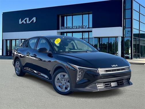 2025 Kia K4 LX