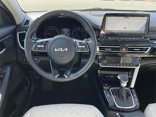 2023 Kia Seltos EX