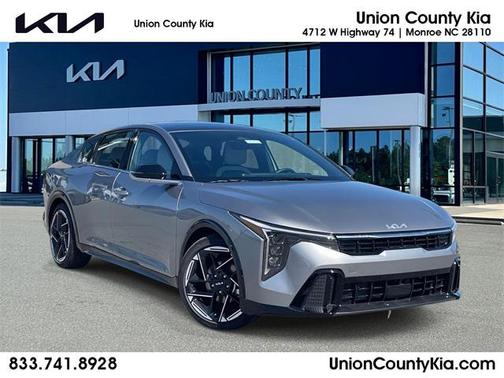 2025 Kia K4 GT-Line