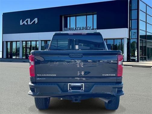 2024 Chevrolet Silverado 2500 Custom