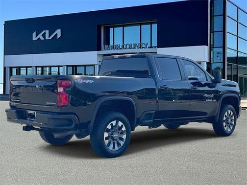 2024 Chevrolet Silverado 2500 Custom