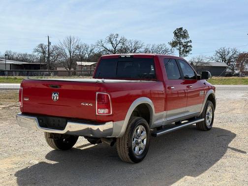 2017 RAM 2500 Laramie Crew Cab 4x4 6'4' Box