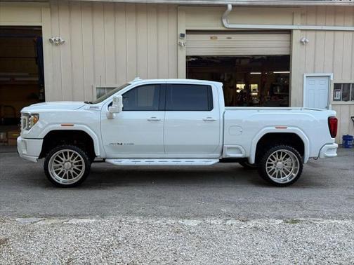 2021 GMC Sierra 2500 AT4