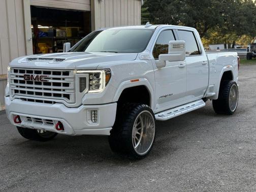 2021 GMC Sierra 2500 AT4