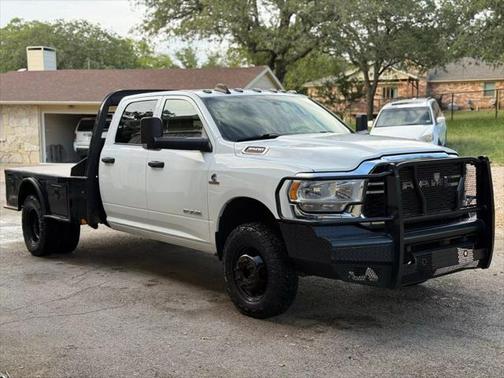 2022 RAM 3500 Tradesman Crew Cab 4x4 8' Box