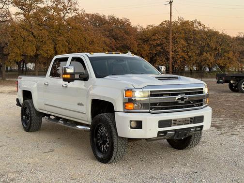 2019 Chevrolet Silverado 2500 High Country