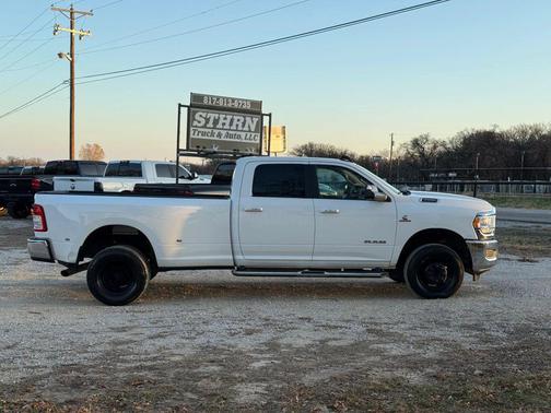 2019 RAM 3500 Big Horn Crew Cab 4x4 8' Box
