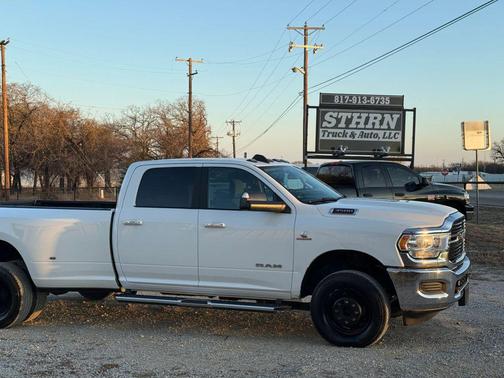 2019 RAM 3500 Big Horn Crew Cab 4x4 8' Box