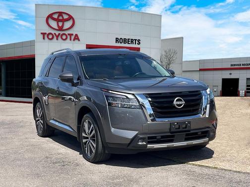 2022 Nissan Pathfinder Platinum 4WD
