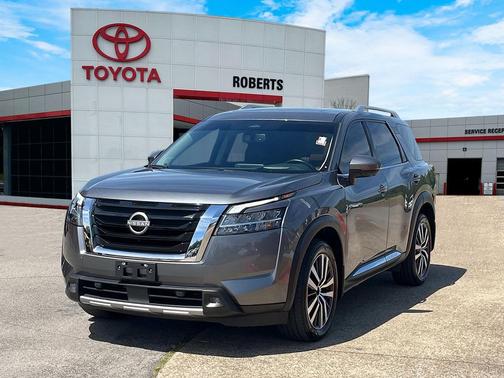 2022 Nissan Pathfinder Platinum 4WD