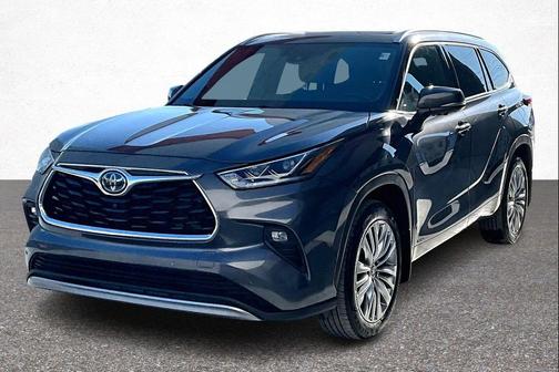 2024 Toyota Highlander Hybrid Platinum