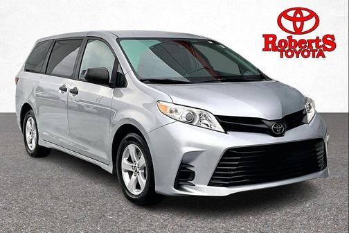 2019 Toyota Sienna SE