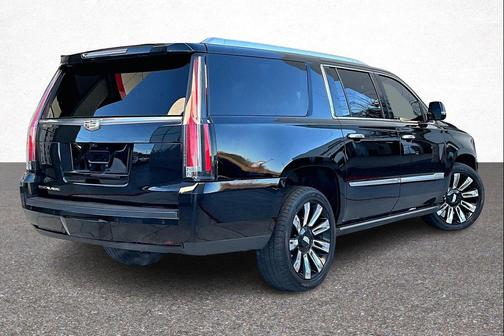 2018 Cadillac Escalade ESV Premium Luxury