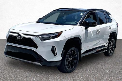 02ps 2024 Toyota RAV4 Hybrid SE