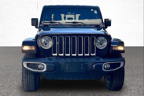 2022 Jeep Gladiator Overland