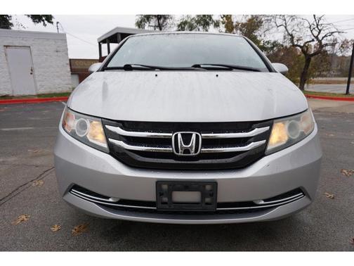 Photo 2 of 25 of 2015 Honda Odyssey EX-L