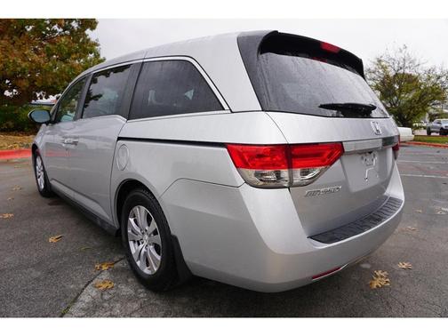 Photo 5 of 25 of 2015 Honda Odyssey EX-L