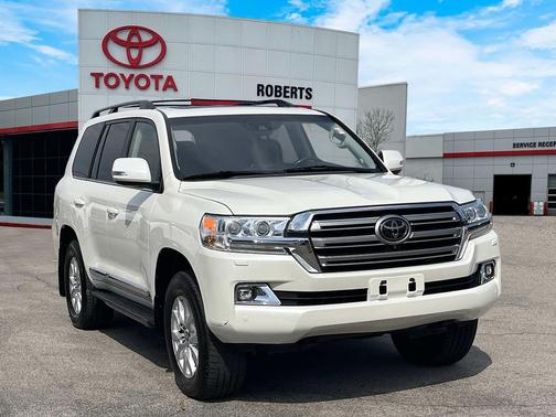 2019 Toyota Land Cruiser Base