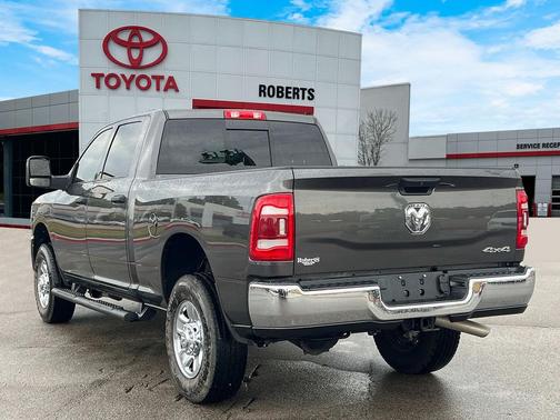 2024 RAM 2500 Tradesman Crew Cab 4x4 6'4' Box