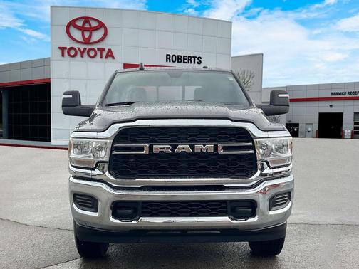 2024 RAM 2500 Tradesman Crew Cab 4x4 6'4' Box
