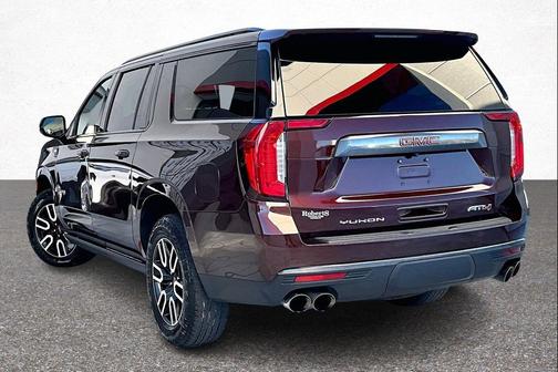 2023 GMC Yukon XL 4WD AT4