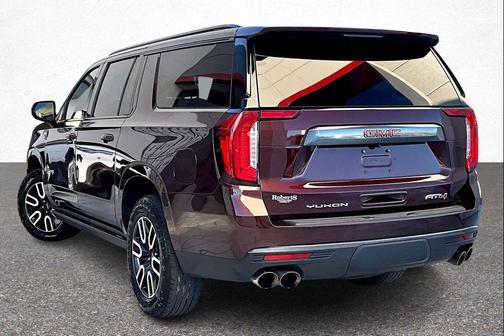 2023 GMC Yukon XL 4WD AT4