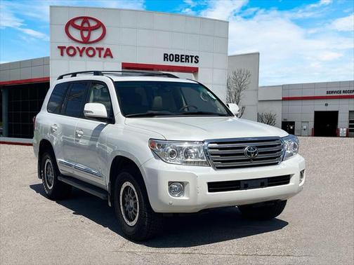 2015 Toyota Land Cruiser Base