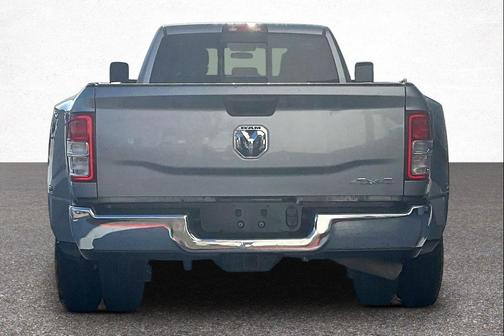 2020 RAM 3500 Tradesman Crew Cab 4x4 8' Box