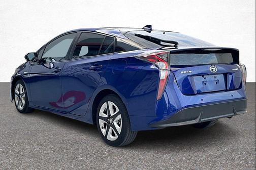 2018 Toyota Prius Four Touring
