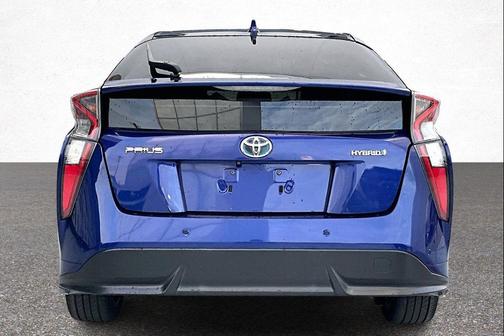 2018 Toyota Prius Four Touring